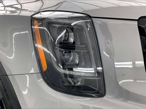 Used 2022 Kia Telluride EX w/ EX Premium Package AWD/4WD image 30