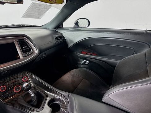 Used 2022 Dodge Challenger R/T w/ Plus Package image 23