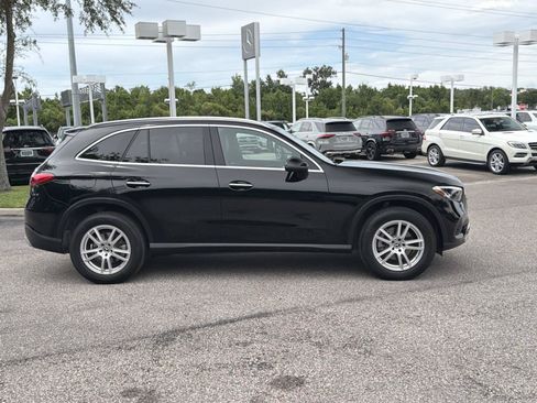 Certified 2025 Mercedes-Benz GLC 300 4MATIC image 2