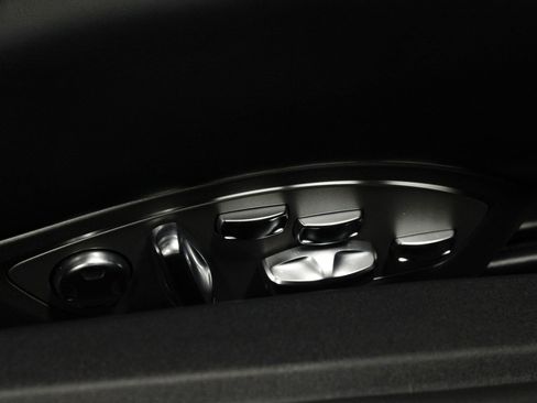 Certified 2025 Porsche 718 Cayman GTS RWD image 16