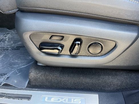 Used 2025 Lexus GX 550 image 13
