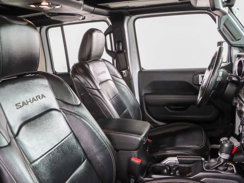 Used 2021 Jeep Wrangler Unlimited Sahara w/ Cold Weather Group image 27