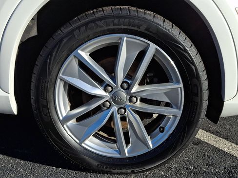 Used 2018 Audi Q3 2.0T Premium Plus image 8