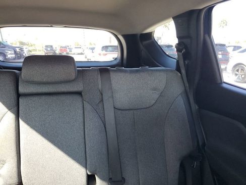 Certified 2023 Hyundai Santa Fe SE image 6