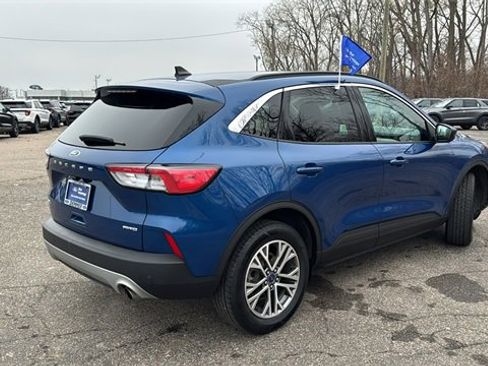 Certified 2022 Ford Escape SEL image 4