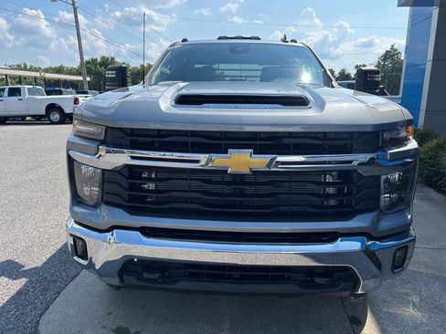 New 2025 Chevrolet Silverado 3500 LT w/ Convenience Package image 3