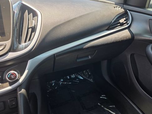 Used 2017 Chevrolet Volt LT FWD image 26