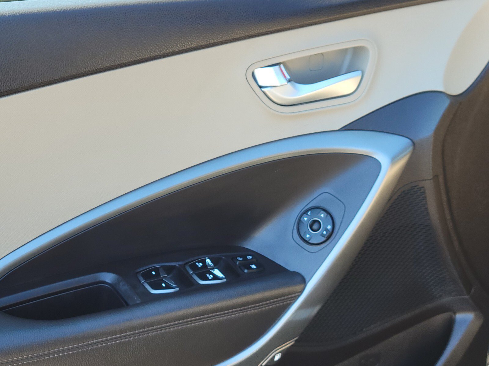 Used 2018 Hyundai Santa Fe Sport AWD/4WD image 19