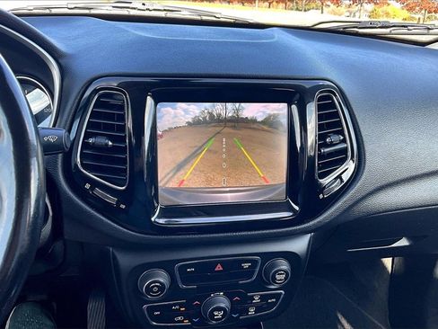 Used 2020 Jeep Compass Limited image 23