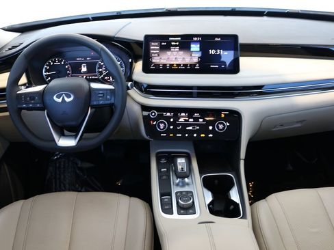 Certified 2025 INFINITI QX60 Pure image 20
