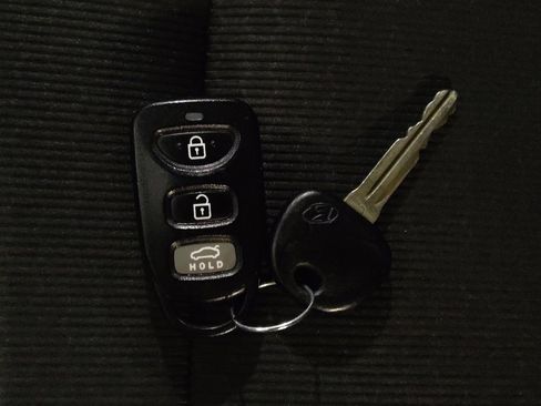 Used 2018 Hyundai Elantra SEL image 32