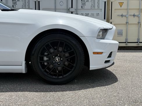 Used 2014 Ford Mustang Coupe w/ FP6 Appearance Package RWD image 11