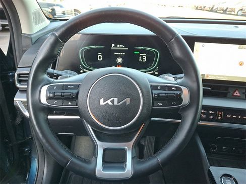 Used 2023 Kia Sportage EX image 20
