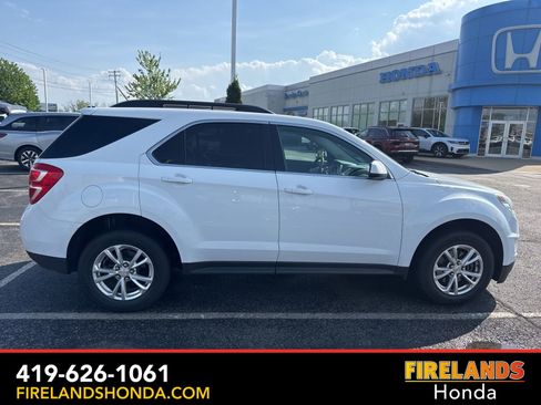 Used 2017 Chevrolet Equinox LT w/ Convenience Package FWD image 8