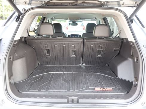 Used 2023 GMC Terrain SLT w/ Infotainment Package II AWD/4WD image 28