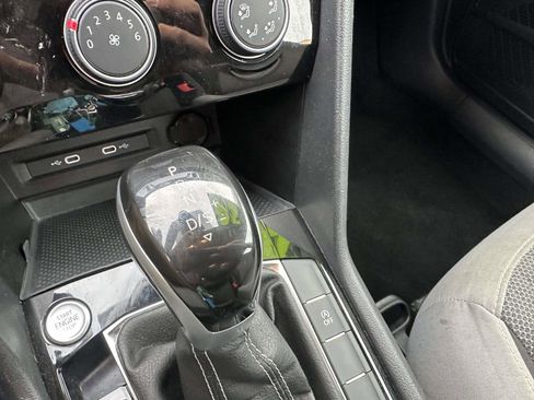 Used 2024 Volkswagen Taos S image 20