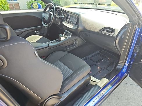 Certified 2022 Dodge Challenger GT RWD image 25