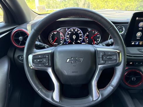 Used 2025 Chevrolet Blazer RS w/ Driver Confidence II Package FWD image 14