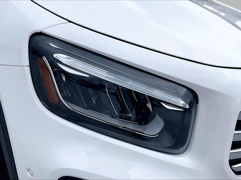 Used 2025 Mercedes-Benz GLB 250 image 27