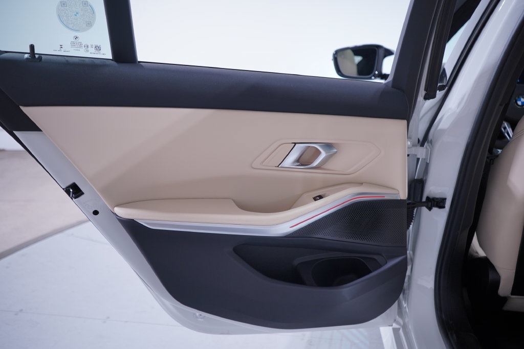 New 2026 BMW M340i w/ Shadowloine Package RWD image 20