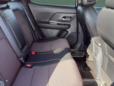 Used 2025 Nissan Kicks SR w/ SR Premium Package image 16