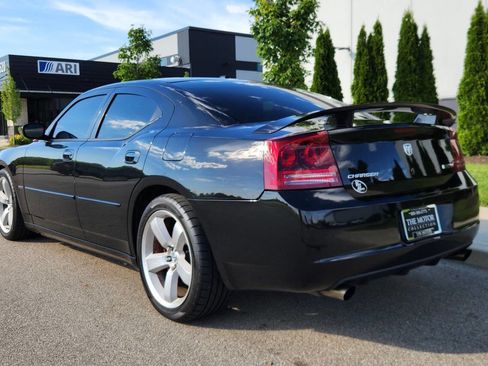 Used 2007 Dodge Charger SRT8 w/ SRT Option Group III RWD image 3