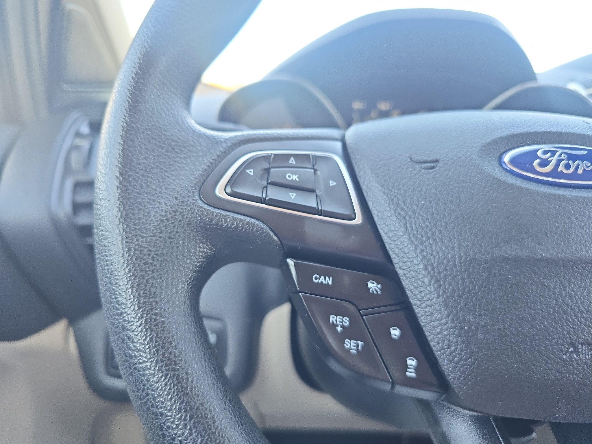 Used 2018 Ford Escape SE w/ Ford Safe & Smart Package FWD image 20