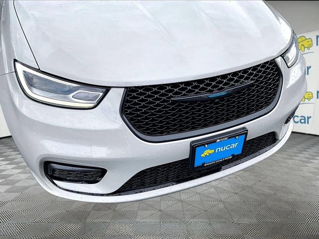 Used 2021 Chrysler Pacifica Touring w/ S Appearance Package FWD image 29
