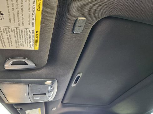 Used 2019 INFINITI Q60 3.0t Luxe w/ Essential Package image 27