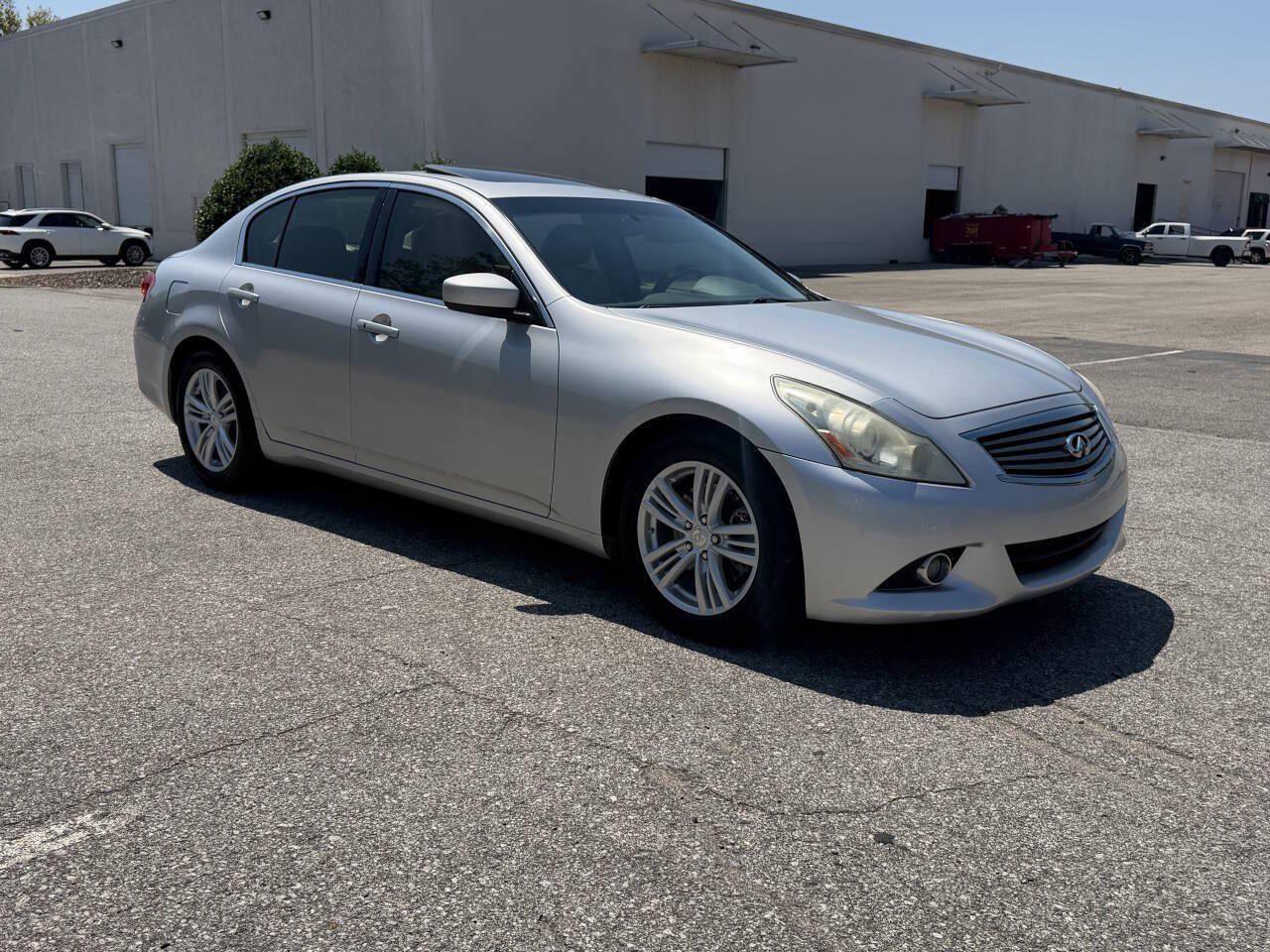 Used 2010 INFINITI G37 Journey w/ Premium Pkg RWD image 5