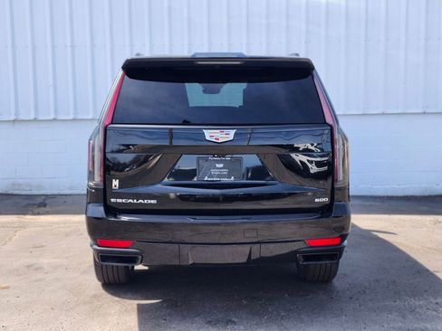 Used 2023 Cadillac Escalade Sport AWD/4WD image 4