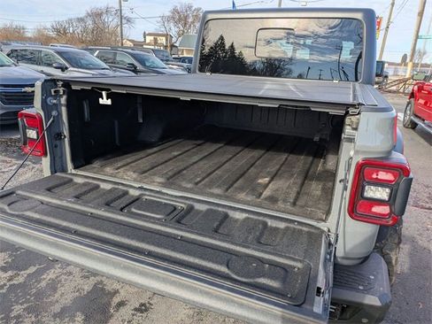 Used 2023 Jeep Gladiator Rubicon w/ LED Lighting Group image 26