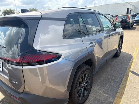 Used 2026 Toyota RAV4 XLE Premium FWD image 5