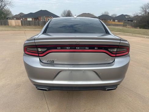 Used 2018 Dodge Charger R/T image 4