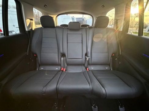 New 2026 Mercedes-Benz GLS 450 4MATIC image 15
