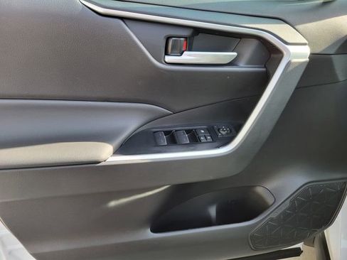 Used 2025 Toyota RAV4 XLE w/ Convenience Package image 17