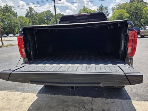 Used 2019 GMC Sierra 1500 SLT w/ SLT Premium Package AWD/4WD image 26