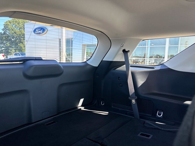 Used 2026 Ford Explorer Active w/ Active Comfort Package RWD image 14