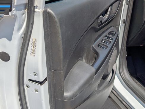 Used 2019 Hyundai Kona SEL FWD image 15