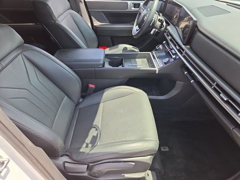 Certified 2024 Hyundai Santa Fe SEL FWD image 18