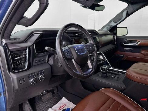 Used 2024 GMC Sierra 1500 Denali Ultimate image 9