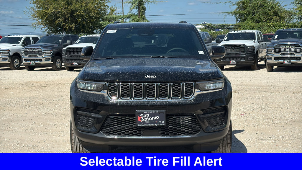 New 2027 Jeep Grand Cherokee Laredo X RWD image 8