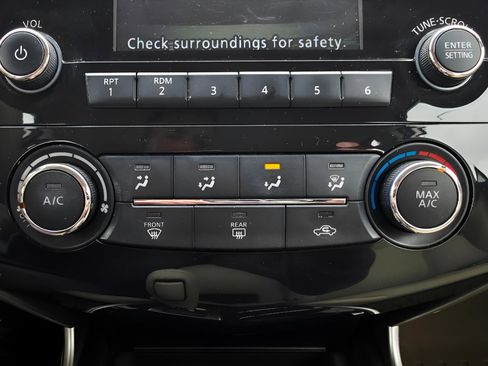 Used 2014 Nissan Altima 2.5 S w/ Display Audio Package FWD image 31