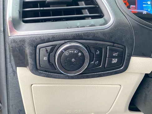 Used 2024 Ford Edge Titanium image 20