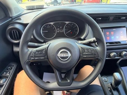 Used 2025 Nissan Kicks Play S FWD image 11