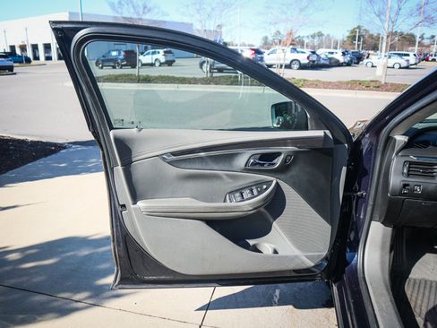 Used 2018 Chevrolet Impala LS image 14