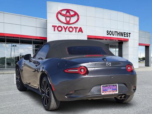 Used 2024 MAZDA MX-5 Miata Grand Touring w/ Weather Package image 4