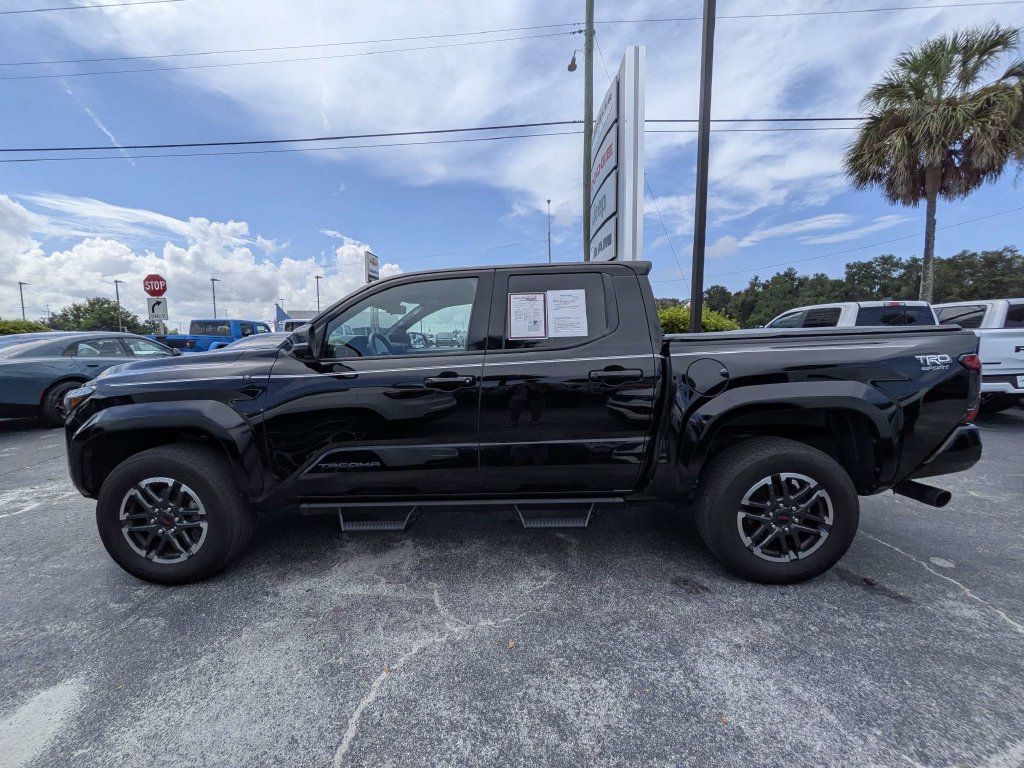 Used 2025 Toyota Tacoma TRD Sport w/ TRD Sport Premium Package AWD/4WD image 6