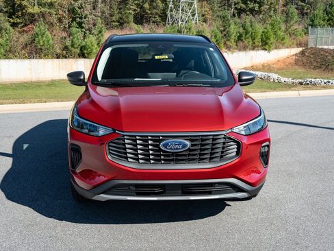 New 2026 Ford Escape Active w/ Tech Pack #1 FWD image 2