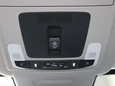 Used 2023 Honda CR-V EX-L image 37